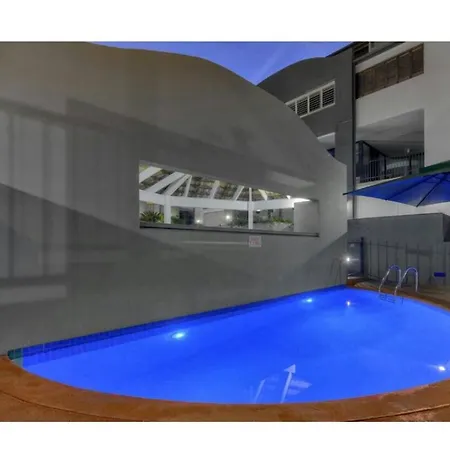 Quiet New Farm Retreat With Pool & Free Parking