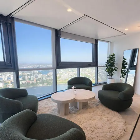 Apartment Cloud Nine | Designer Views On Level 61 Brisbane