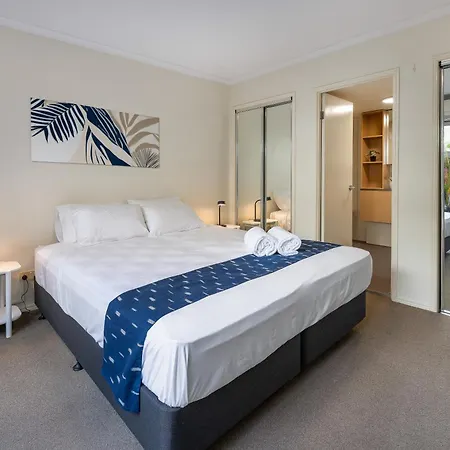 Apartment Huge Courtyard With Free Parking - Walk To Hsw, St And Valley Mall Brisbane