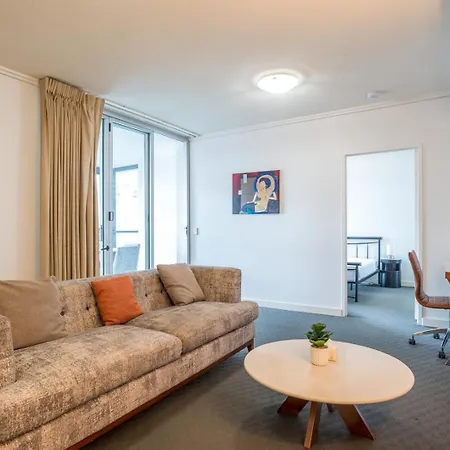 Apartment Modern 2br In Cbd | Pool | Gym | Parking *