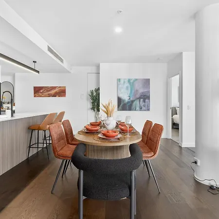 31f Premium 3br Skyline River Views One Apartment *