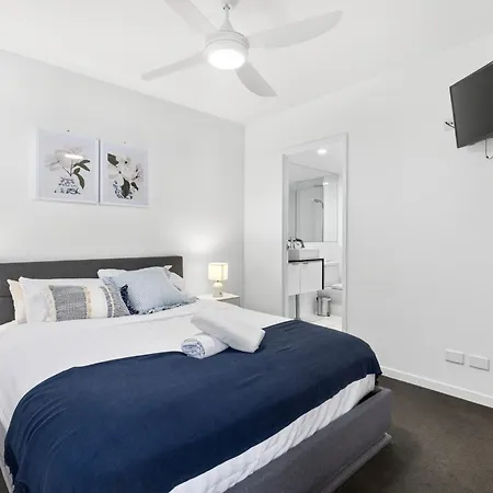 Luxury 2bed2bath With Pool, Parking, Gym And Views * Brisbane