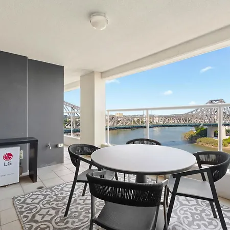 Oasis 2bed-1bath-1car-views *