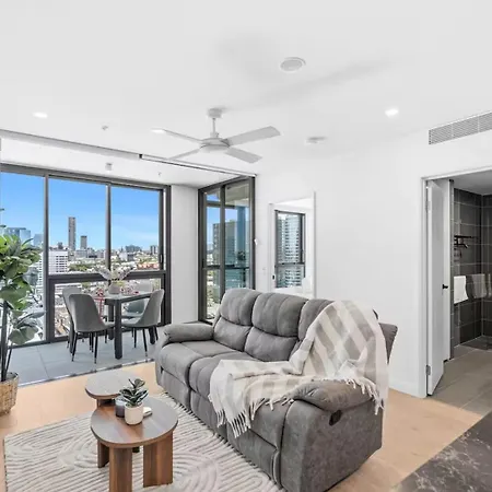 Luxury High-floor 1br Retreat With Balcony Apartment Brisbane