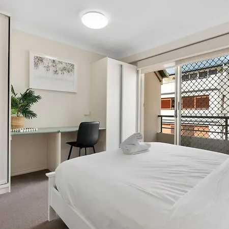Apartment Comfortable With Pool Access