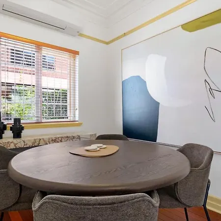 Art Deco Elegance In New Farm * Brisbane