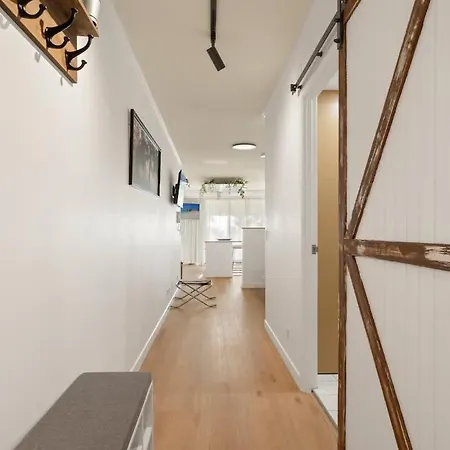 Hideaway - Pool Gym Bbq Tennis Court Apartment Brisbane