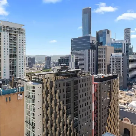 Apartment Escape 2bed-2bath-1car-pool-views - Cbd