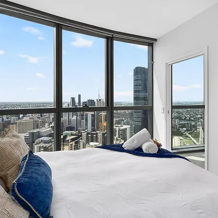 3 Bedroom Luxury In The Sky Apartment Brisbane