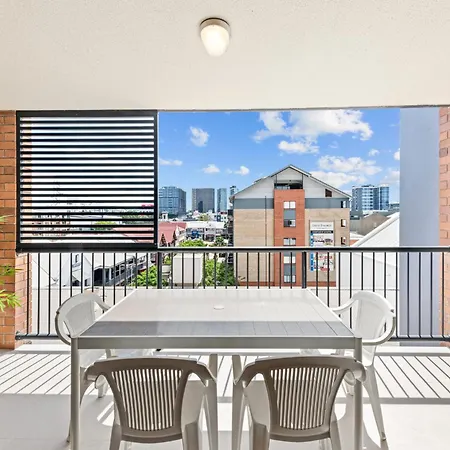 Galleries On Brunswick Apartment