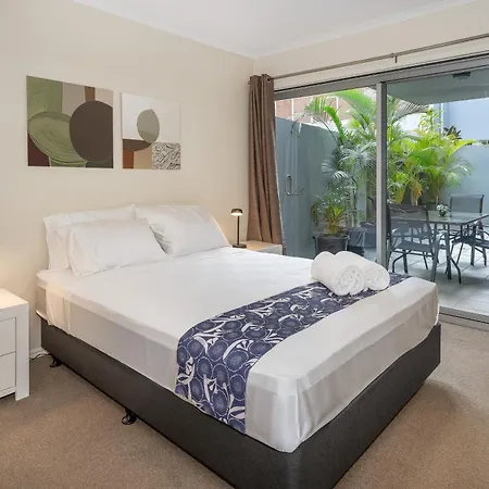 Huge Courtyard With Free Parking - Walk To Hsw, St And Valley Mall Apartment