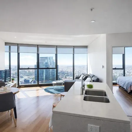 Sky-high Luxury On 50th Floor Breathtaking Views By Stylish Apartment