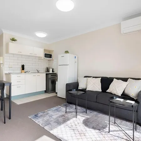 Apartment Comfortable With Pool Access Brisbane