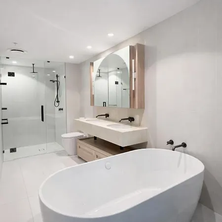 Cloud Nine | Designer Views On Level 61 Apartment Brisbane