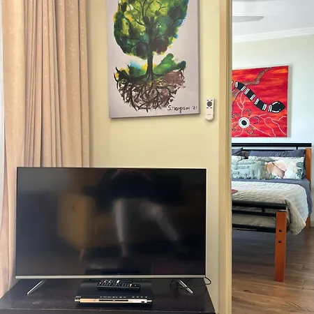 Cozy 2br In Apartment *
