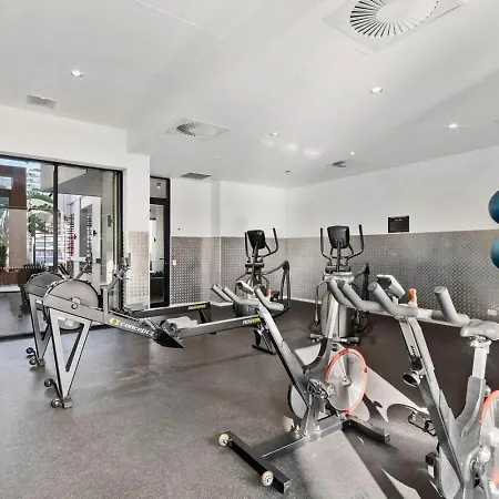 Cultural Charm - 2br In South Apartment Brisbane
