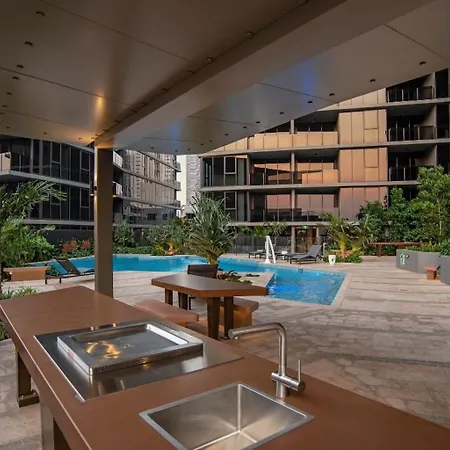 Big And Modern 3br Southbank Apartment