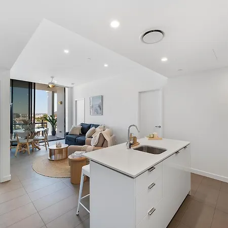 Penthouse Sleep 6 - Cbd Views - Pools - Games - Baby