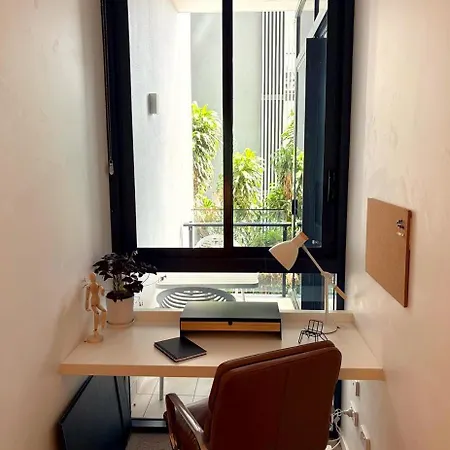 Stylish 1br With Pool & Gym Brisbane