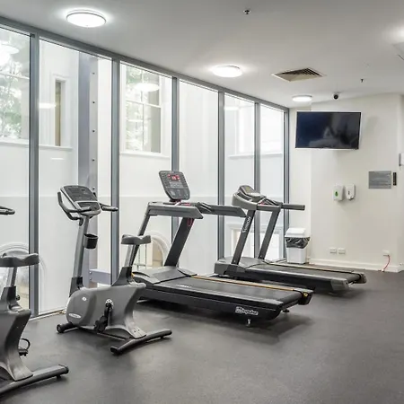 Modern 2br In Cbd | Pool | Gym | Parking Apartment Brisbane