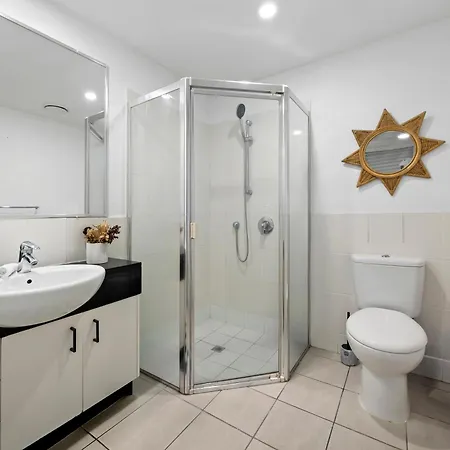 Resort-style 3br River And Hosp Parking And Pool Apartment *