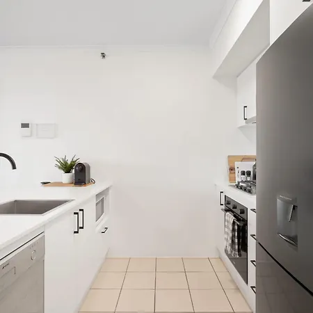 Oasis 2bed-1bath-1car-views * Brisbane