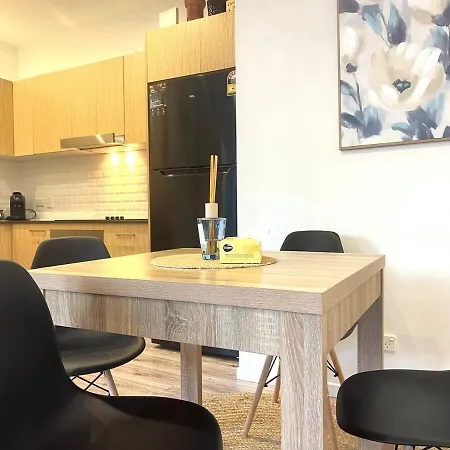 Cannon Hill 2br Retreat With Patio & Parking Apartment