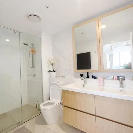 Designer 2 Bedroom In South Brisbane