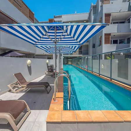 Huge Courtyard With Free Parking - Walk To Hsw, St And Valley Mall Apartment Brisbane