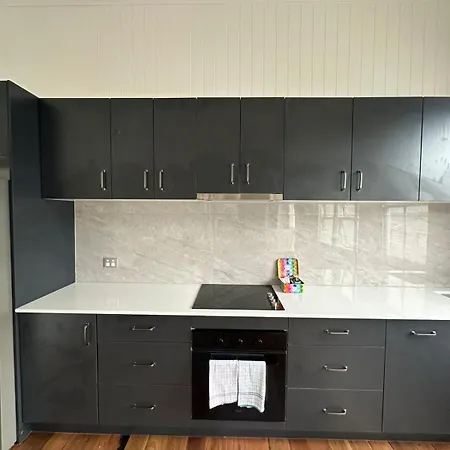 Spacious Queenslander Charm - Heart Of New Farm *