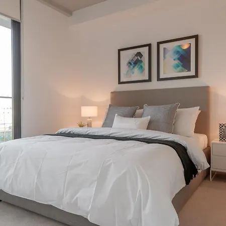 Apartment King Street Residences