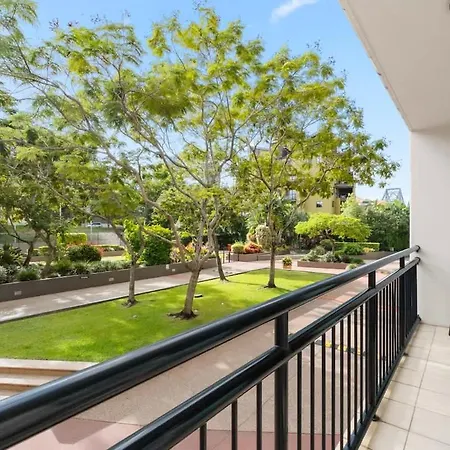 Apartment Hideaway - Pool Gym Bbq Tennis Court *