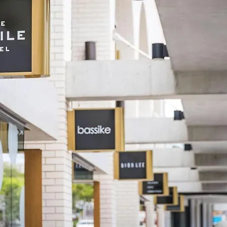 Art Deco With Modern Twist 1bed-1bath-1car-new Farm Apartment Brisbane