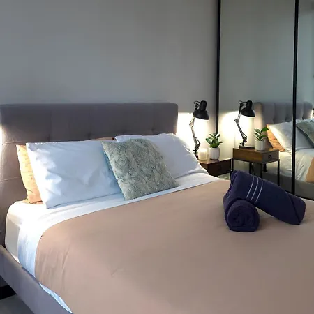 Alfred Street Retreat - 2Br With Parking A Pool & Gym *