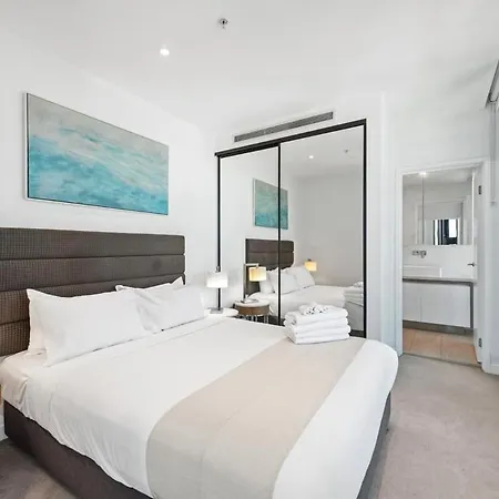 Apartment Skyline In Fortitude Valley Brisbane