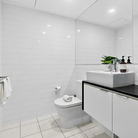 Luxury 2bed2bath With Pool, Parking, Gym And Views Brisbane