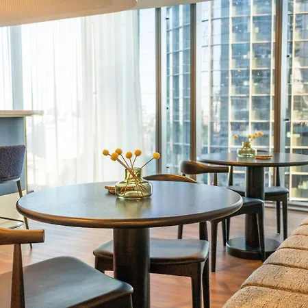 Apartment Bright & Calm Haven Lv 17 - W/ Sky & Balcony Views - Brisbane