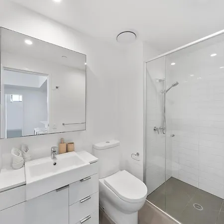 Penthouse Sleep 6 - Cbd Views - Pools - Games - Baby * Brisbane