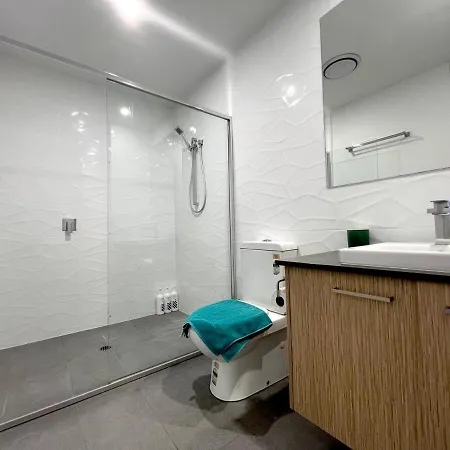 Apartment Cannon Hill 2br Retreat With Patio & Parking *