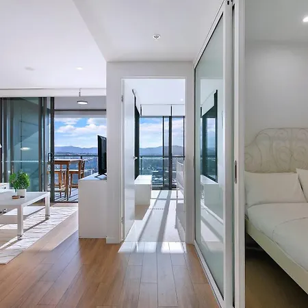 Apartment Windward - Inner-city Skyline With Pool Access