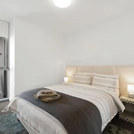 Apartment Fab! Skyline Cbd Views Over South Bank