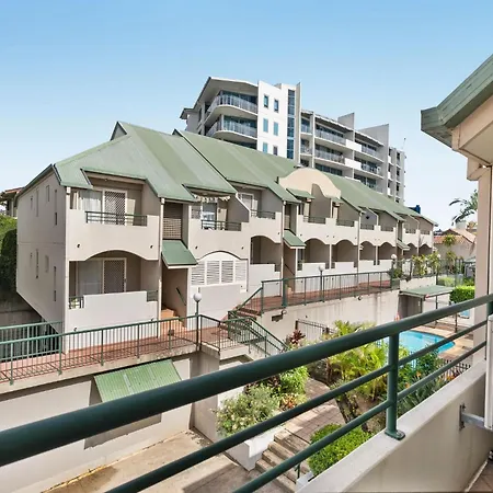 Apartment Comfortable With Pool Access *