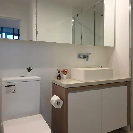 Apartment Alfred Street Retreat - 2Br With Parking A Pool & Gym