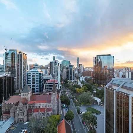 Lux 20th Floor 2br 2bath, Infinity Pool, Gym, Wifi Apartment Brisbane