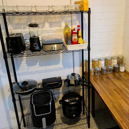 Peaceful, Pool, Lowtox, B'fast Included, Yoga Yard Apartment *