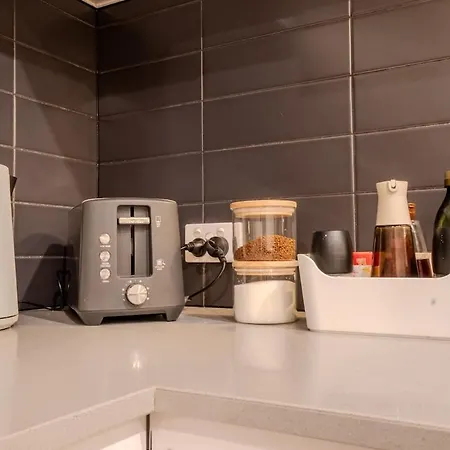Apartment Sleeps 8 Near Uq 10 Mins Cbd Dual Living