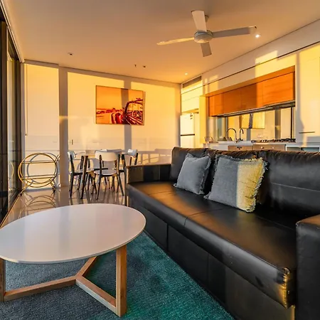 Gallery House Hamilton Apartment *