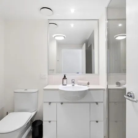 Escape 2bed-2bath-1car-pool-views - Cbd * Brisbane