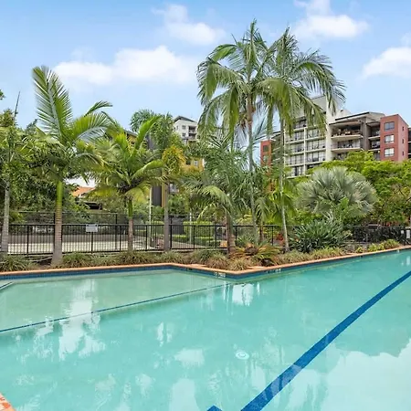 Hideaway - Pool Gym Bbq Tennis Court