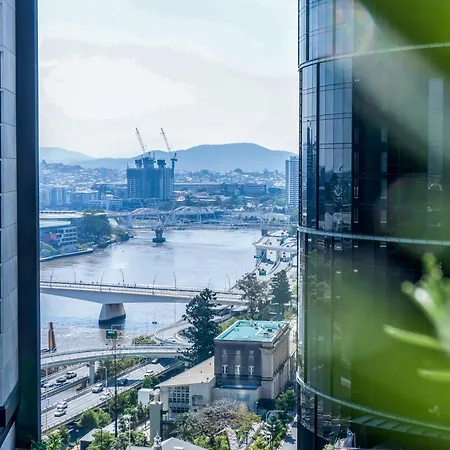 Queens Wharf Charm W/ Balcony Views - Lv 15 - Brisbane